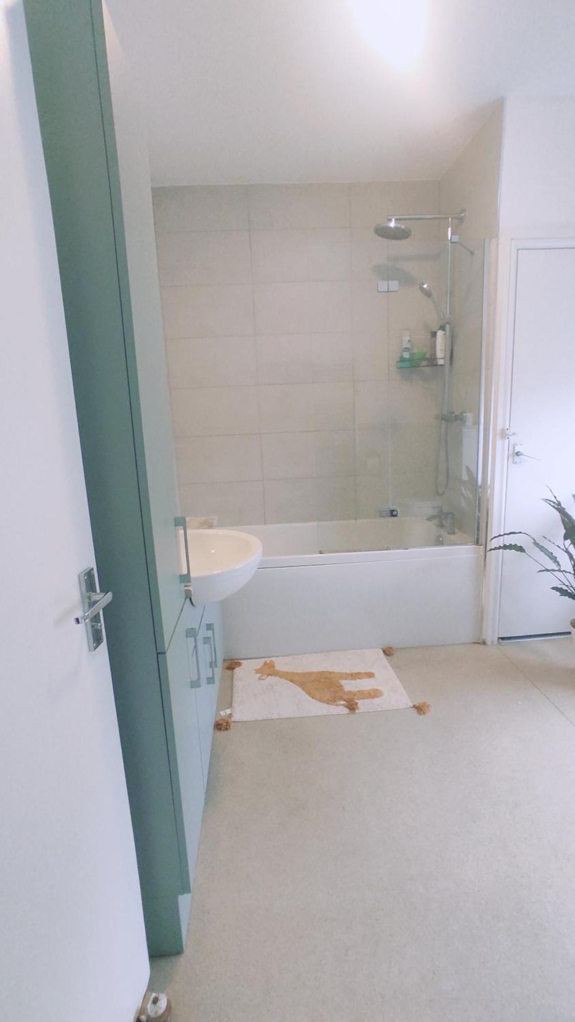 Casa Jimenez - Close To Town With Shared Bathroom كارديف المظهر الخارجي الصورة