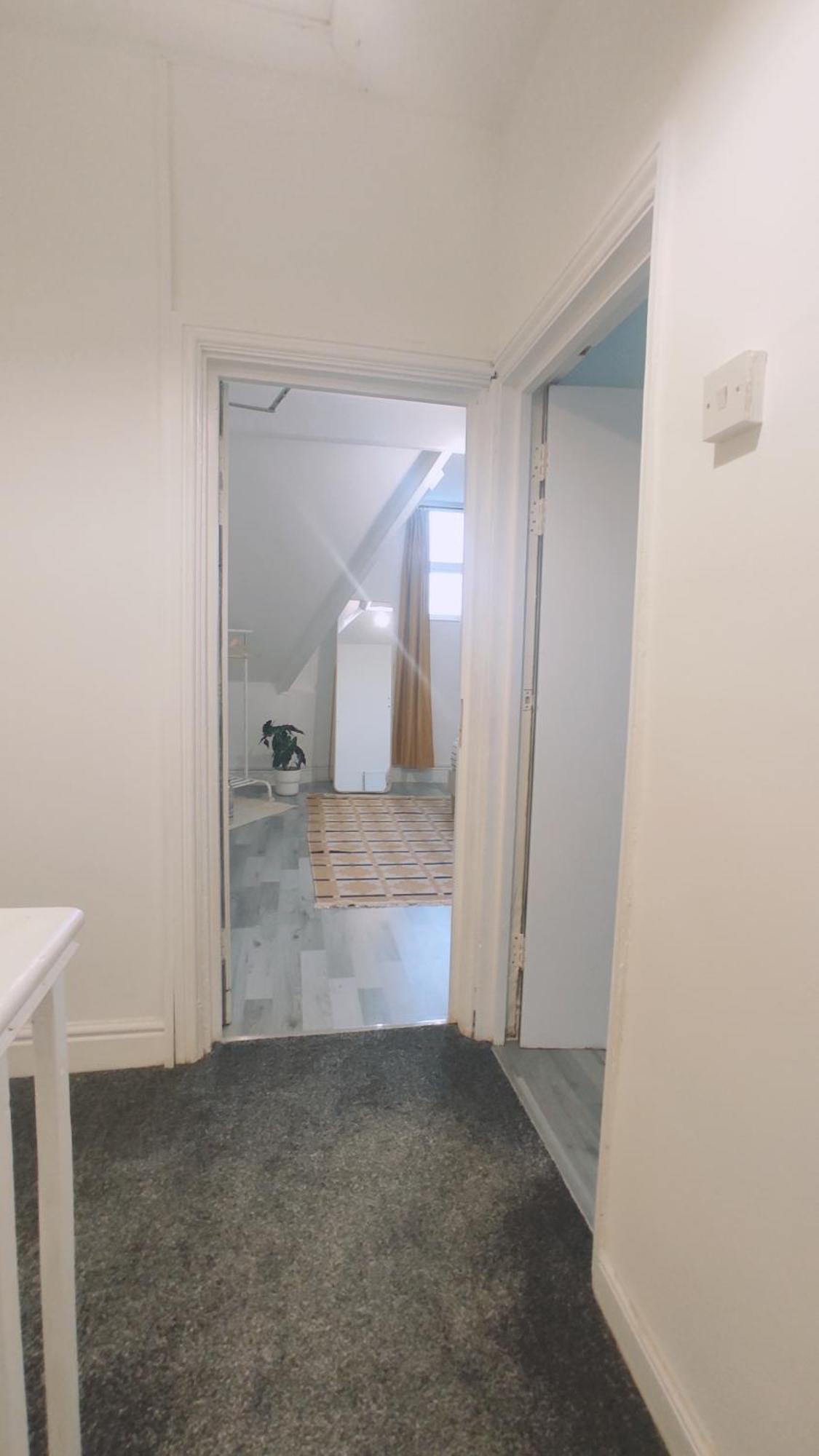 Casa Jimenez - Close To Town With Shared Bathroom كارديف المظهر الخارجي الصورة