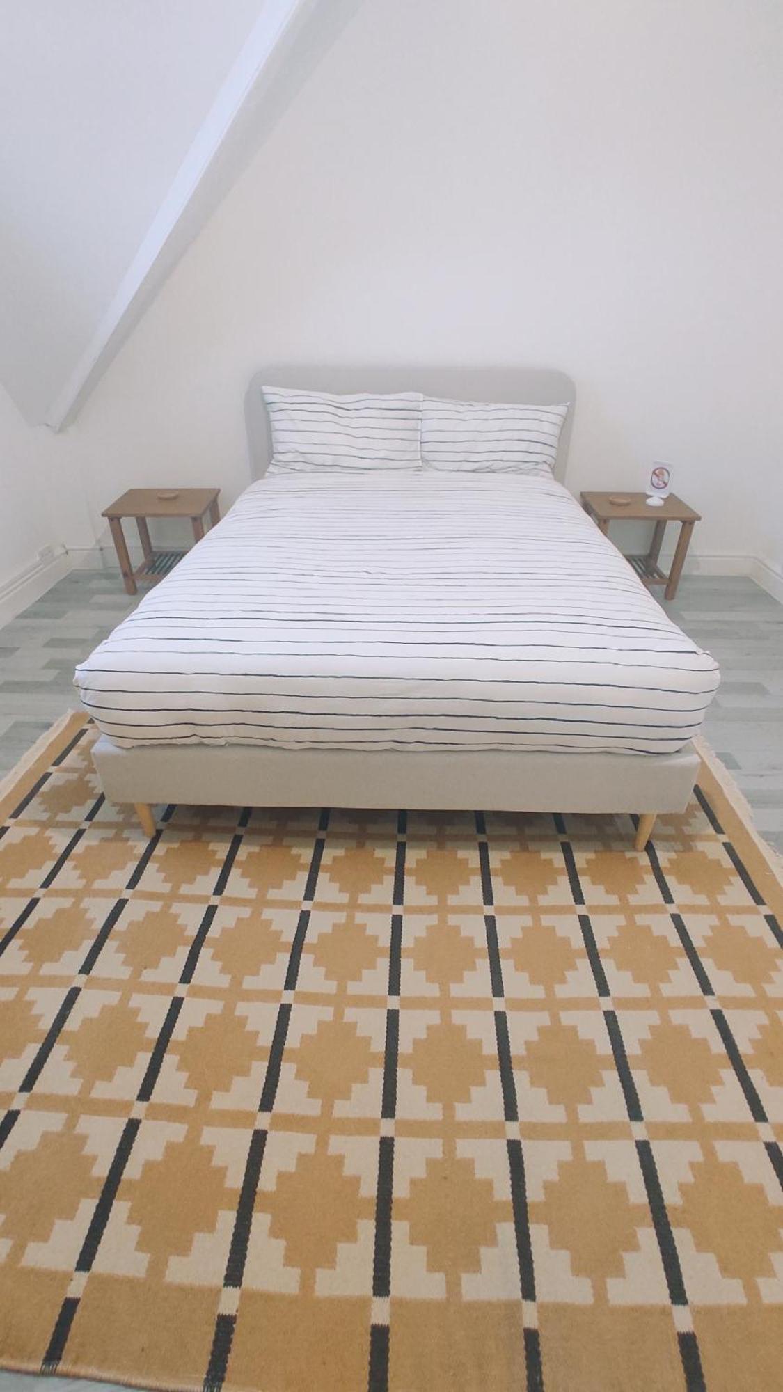 Casa Jimenez - Close To Town With Shared Bathroom كارديف المظهر الخارجي الصورة